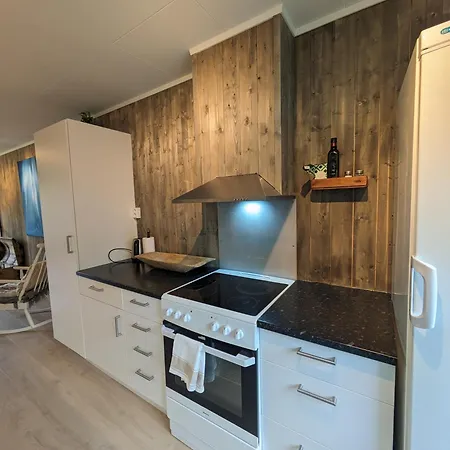 Lyngen Accommodation&sauna *